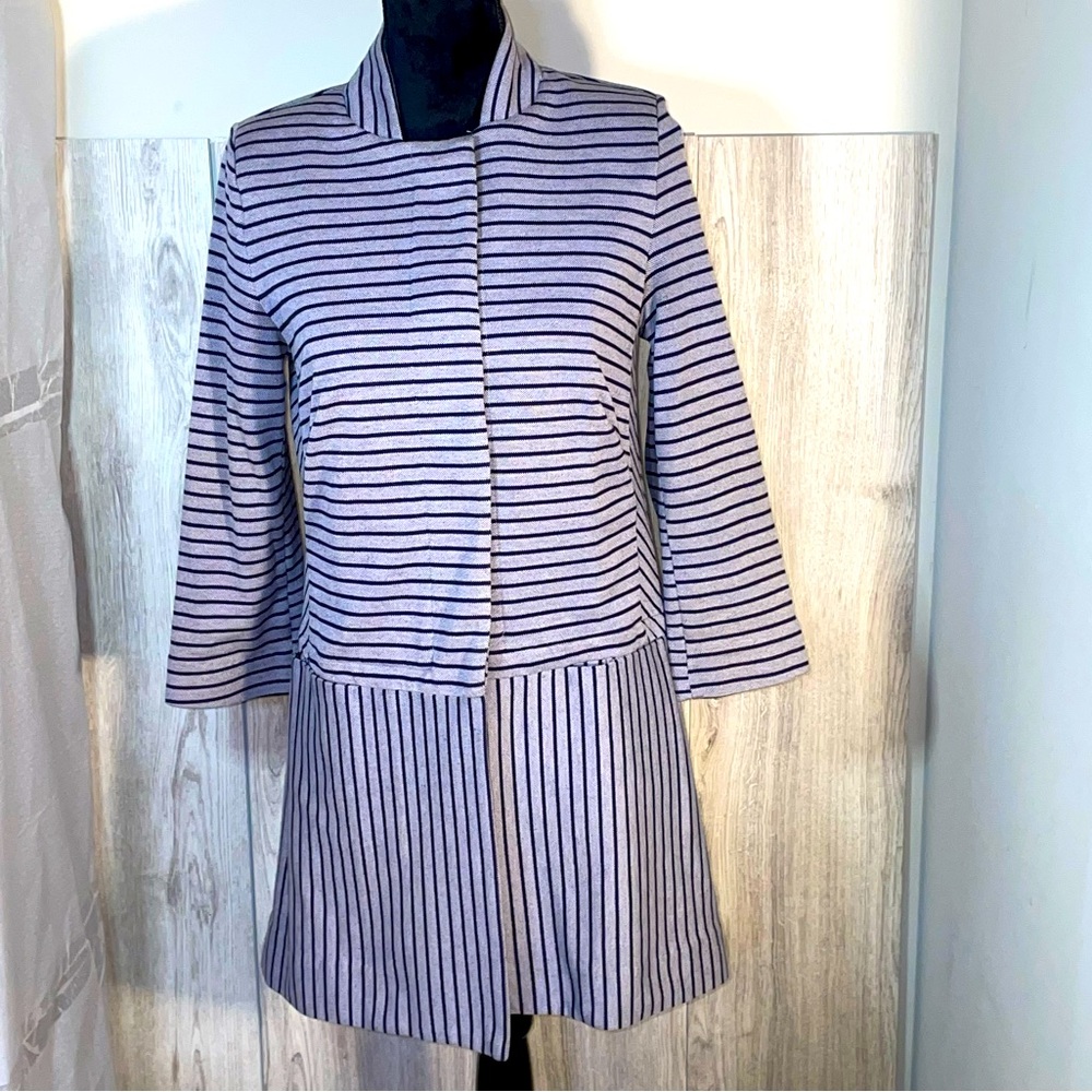 CAbi Gray Blue Dappled Striped Collarless Car Coat Style 5474 Women's Size Small